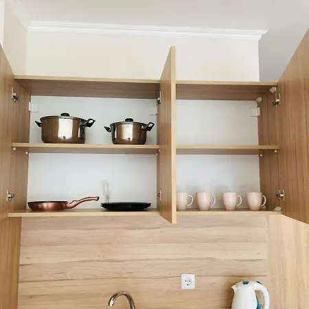 In Sun Waves Lejlighed