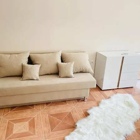 In Sun Waves Lejlighed