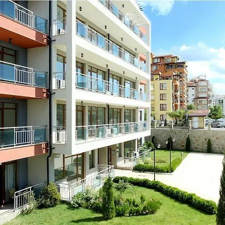 Апартамент In Sun Waves *