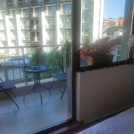 Appartement In Sun Waves Burgas Stad