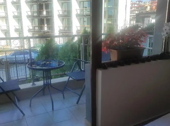 Апартамент In Sun Waves Бургас