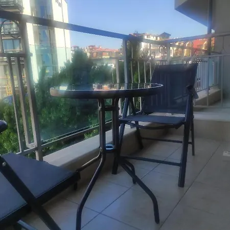 In Sun Waves * بورغاس