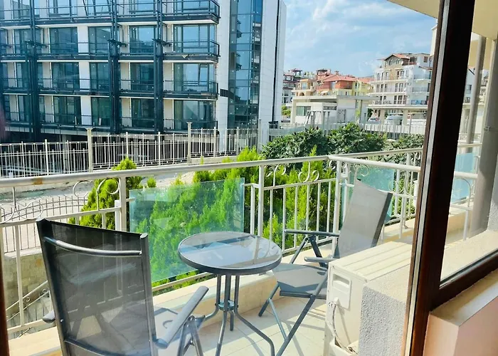 In Sun Waves Apartment *